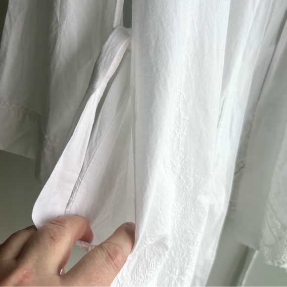 SOFT SURROUNDINGS white cotton embroidered robe lace mini wrap - Picture 6 of 6